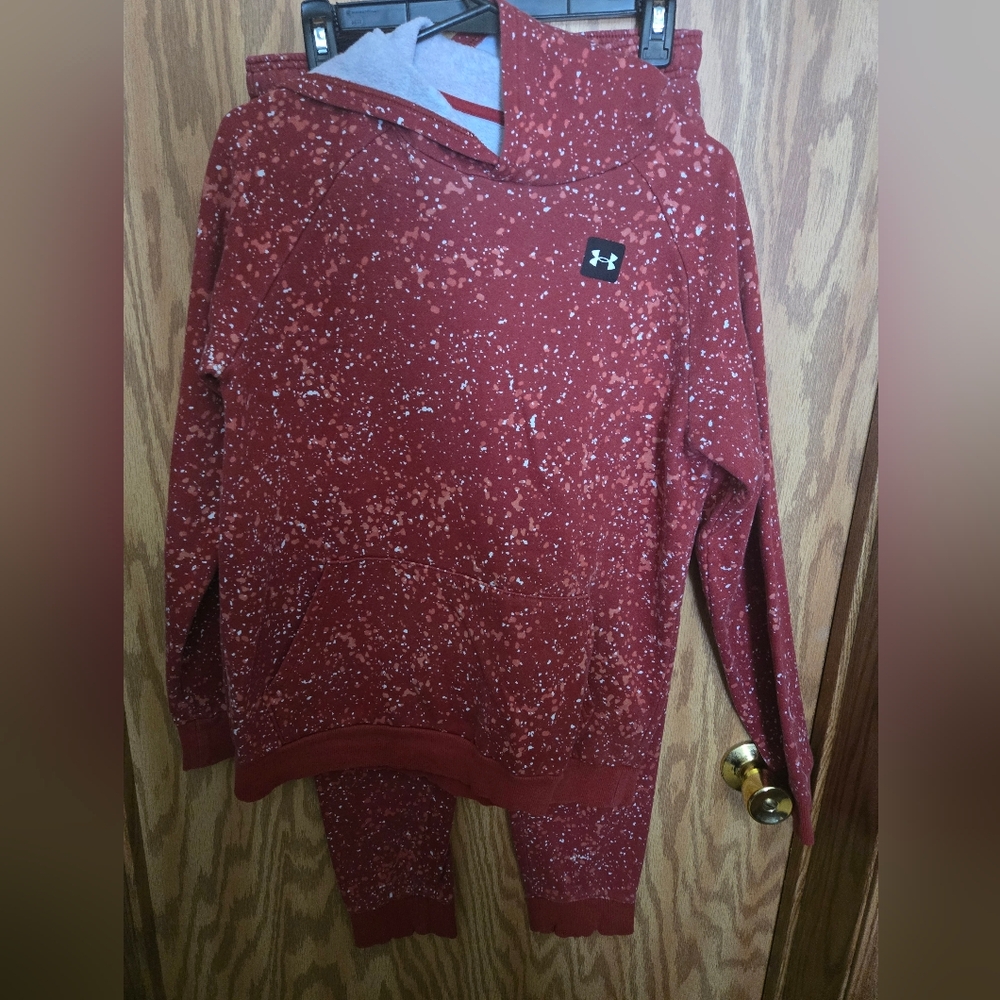 Under Armour Maroon Speckled Pullover Hoodie With Matching Pants